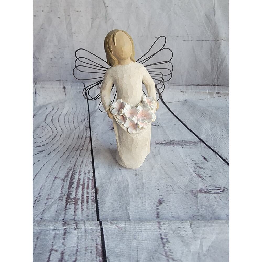Willow Tree Angel of Spring Figurine Pink White Flowers Demdaco Susan Lordi 2001